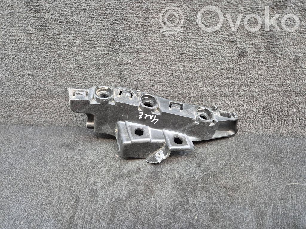 Audi Q7 4M Front bumper mounting bracket 