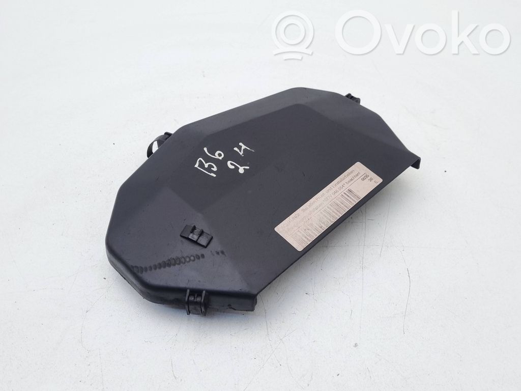 Audi A4 S4 B6 8E 8H Osłona paska / łańcucha rozrządu 
