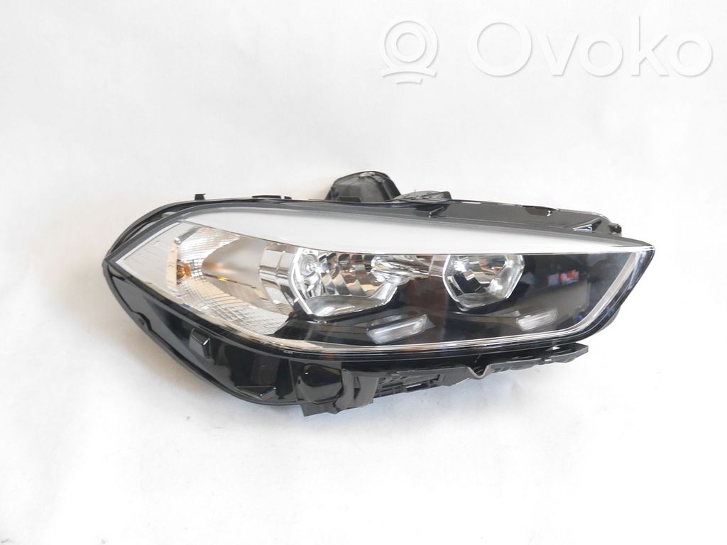 BMW 1 F40 Lampa przednia 