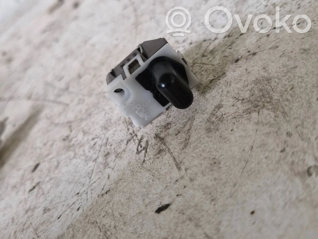 Sensor   8E0907539,6PT00717510