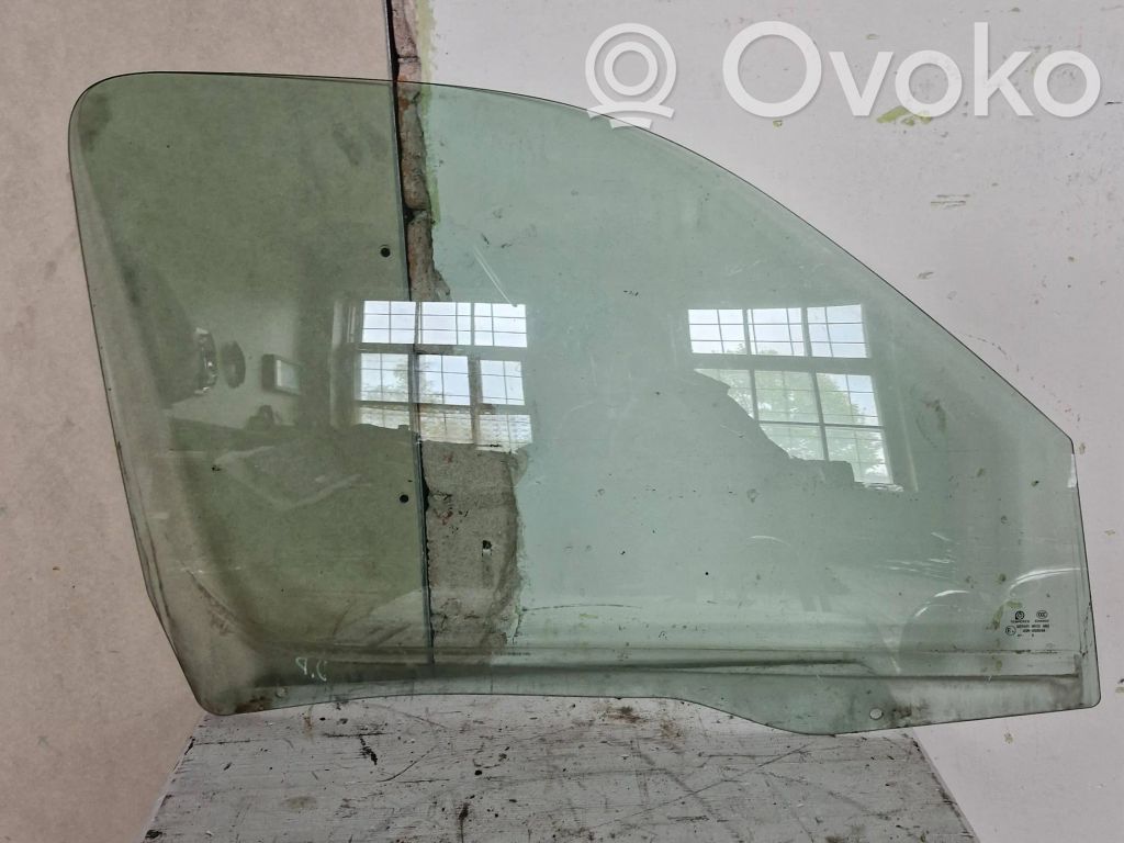 Citroen Berlingo Pagrindinis priekinių durų stiklas (keturdurio) 