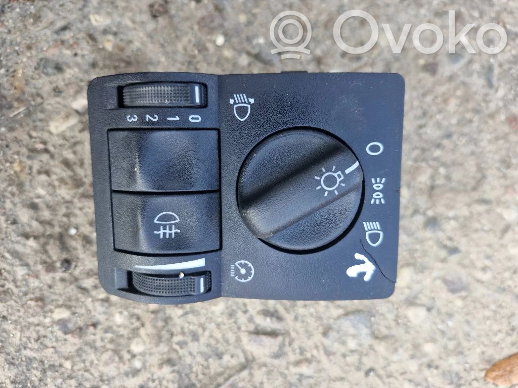 Opel Astra G Light switch 