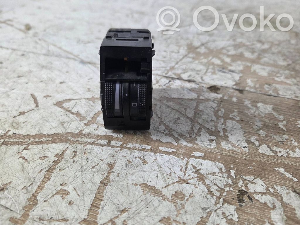 Headlight level height control switch   4B0919094,04052205