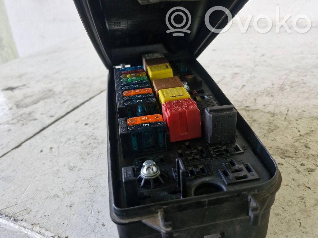 Opel Vectra C Fuse module 