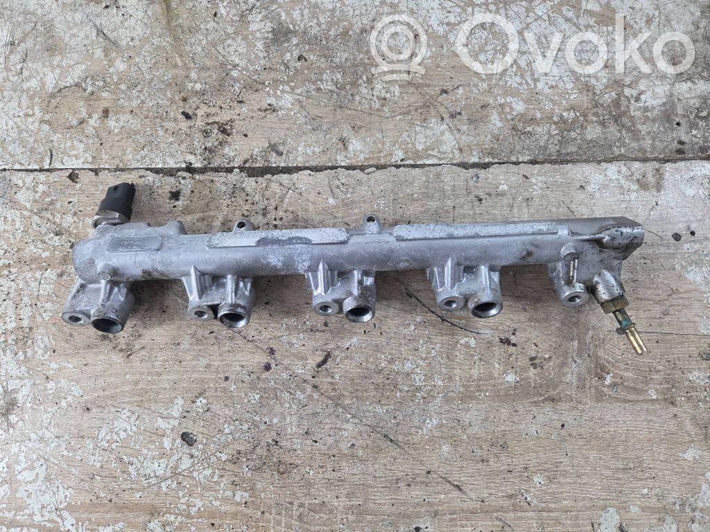 Mazda CX-7 Kraftstoffverteiler Einspritzleiste Verteilerrohr 