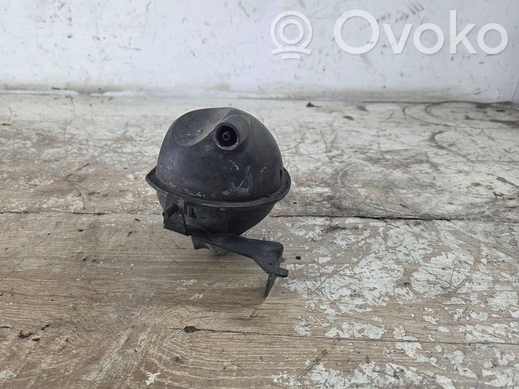 Volkswagen Golf V Podciśnieniowy zbiornik powietrza 