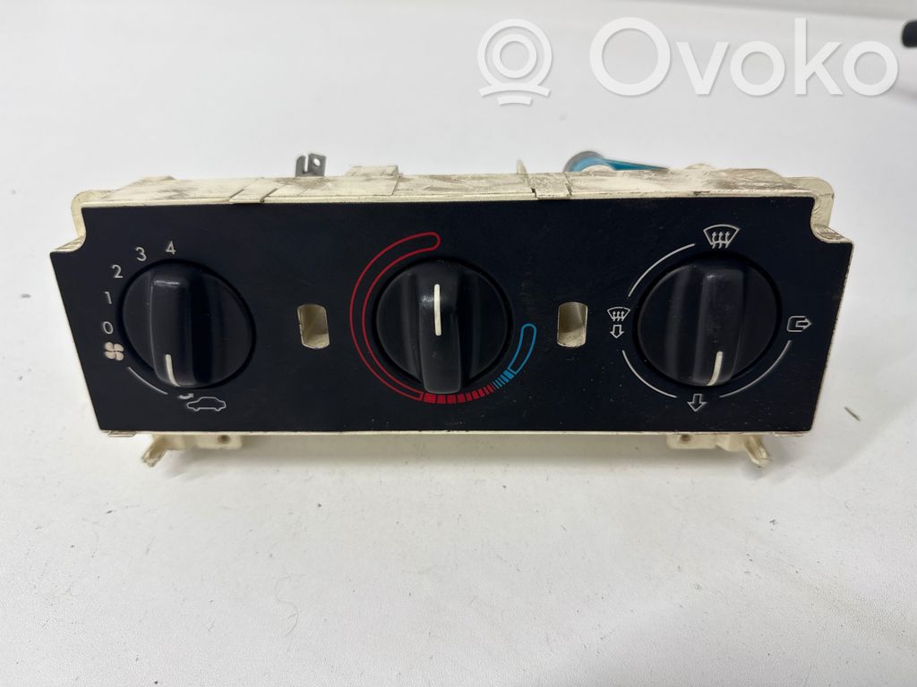 Peugeot 306 Climate control unit 