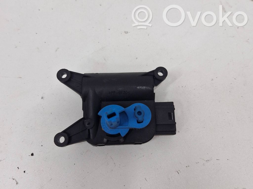 Audi A4 S4 B7 8E 8H Motor/actuator clapetă aer 