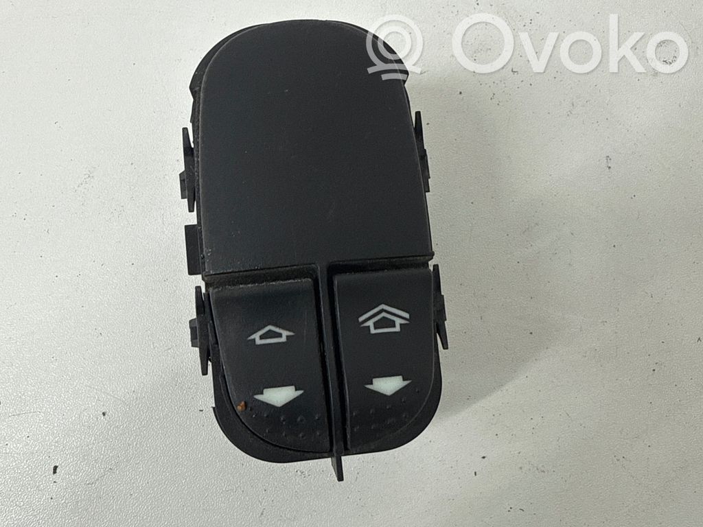 Electric window control switch   03162311,YS4T14529AB,539814