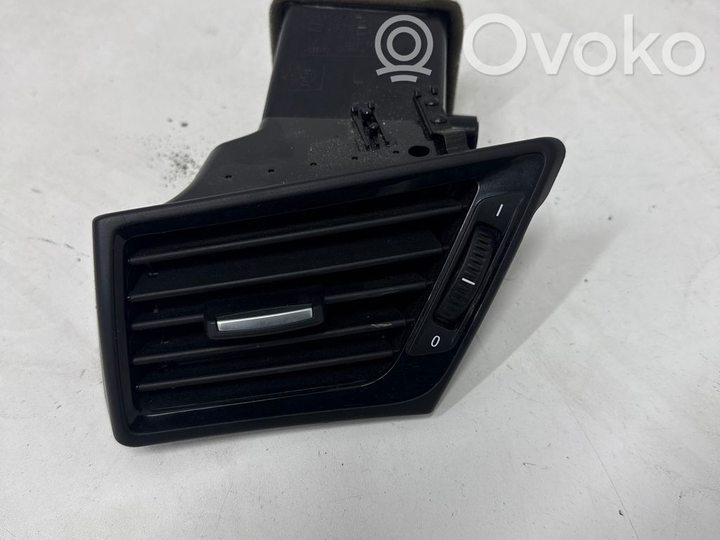 BMW X1 E84 Copertura griglia di ventilazione laterale cruscotto 