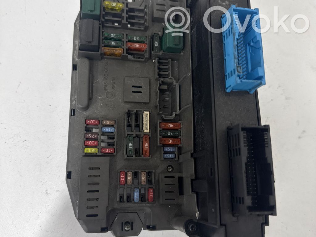 Módulo de fusible   B010107400