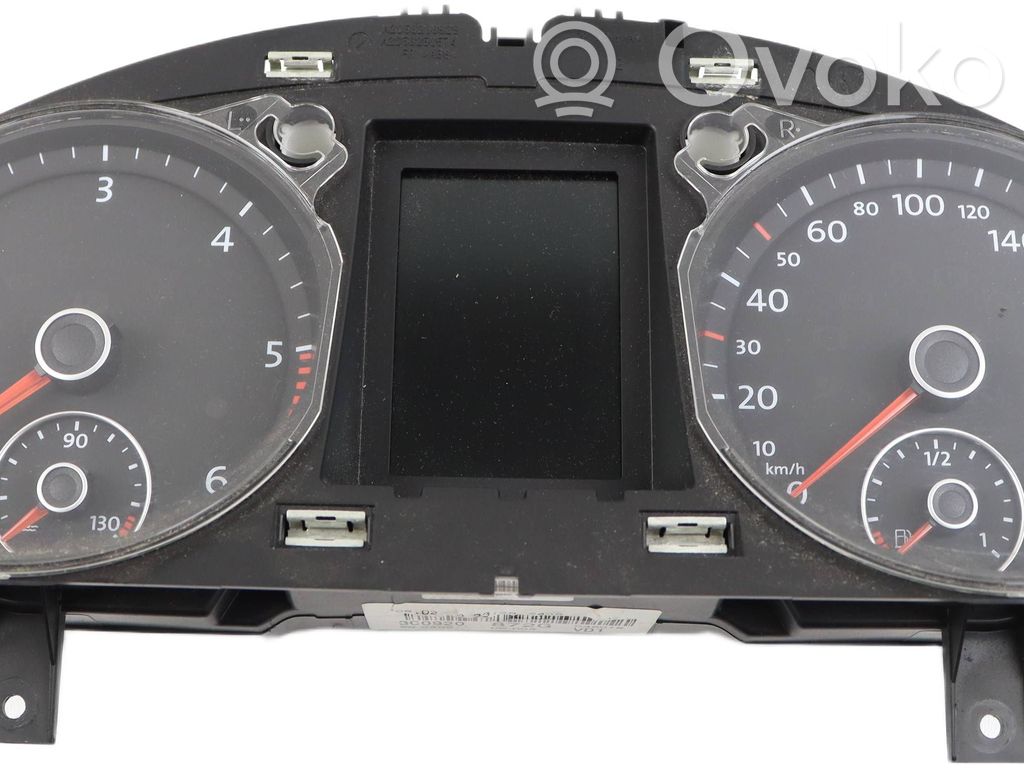 Volkswagen PASSAT B6 Spidometrs (instrumentu panelī) 