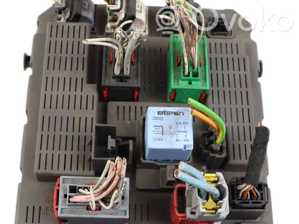 Citroen C5 Drošinātāju bloks 