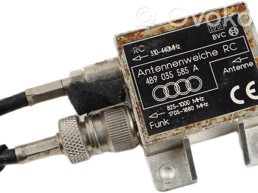 Audi A6 S6 C5 4B Wzmacniacz anteny 