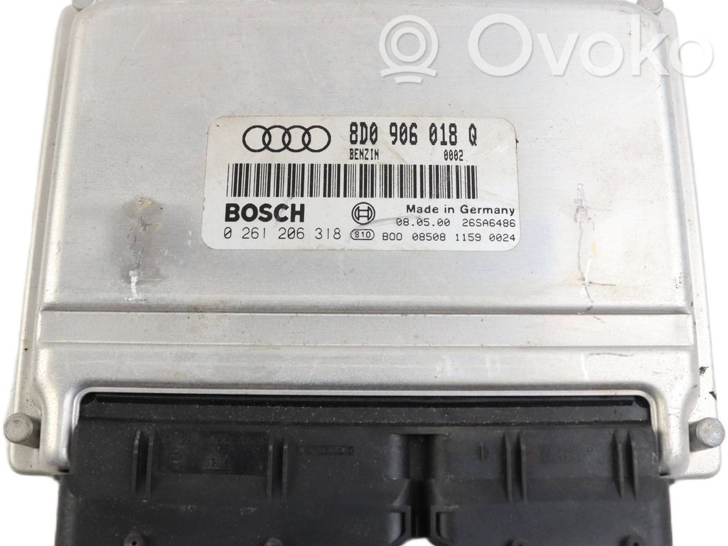 Audi A4 S4 B5 8D Variklio valdymo blokas 