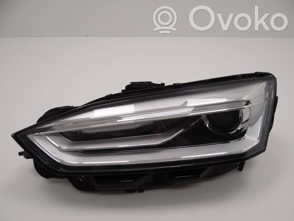 Audi A5 Headlight/headlamp 