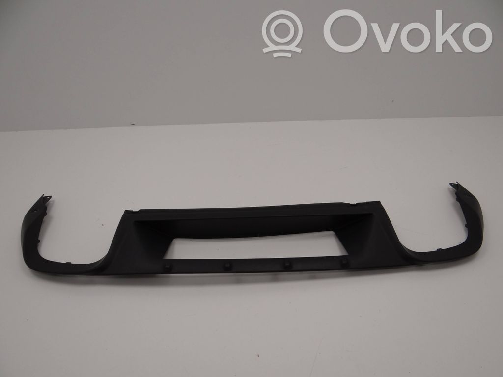 Seat Leon IV Moldura inferior del parachoques trasero 