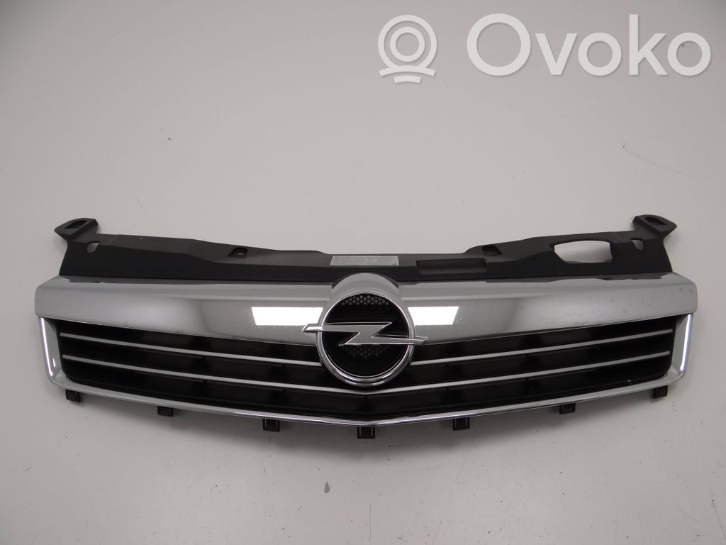 Opel Astra H Grilă față 