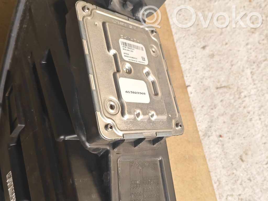 Scheinwerfer   JX7B13E014CE