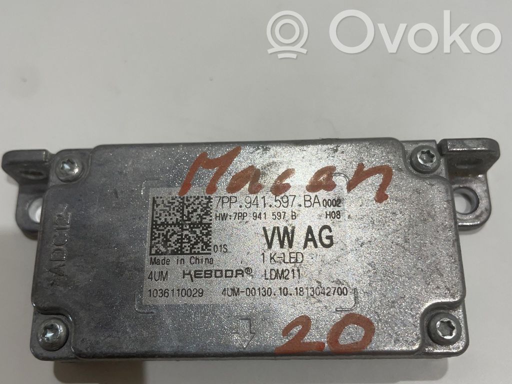 Porsche Macan (95B) Headlight ballast module Xenon 