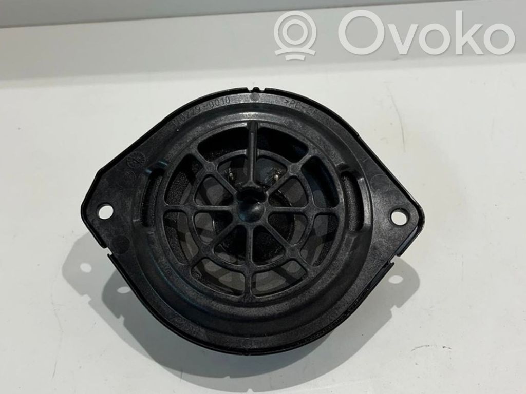 Audi A4 S4 B9 8W Front door speaker 