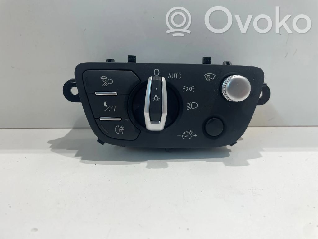Audi Q7 4M Light switch 