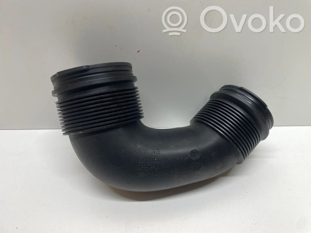 Audi Q7 4M Air intake duct part 
