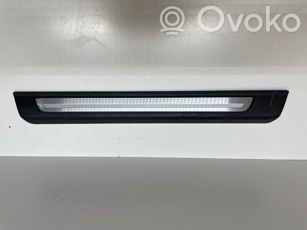 Audi Q7 4M Priekinio slenksčio apdaila (vidinė) 