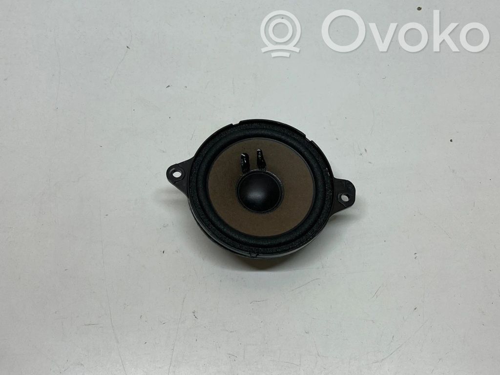 Audi A4 S4 B9 Panel speaker 