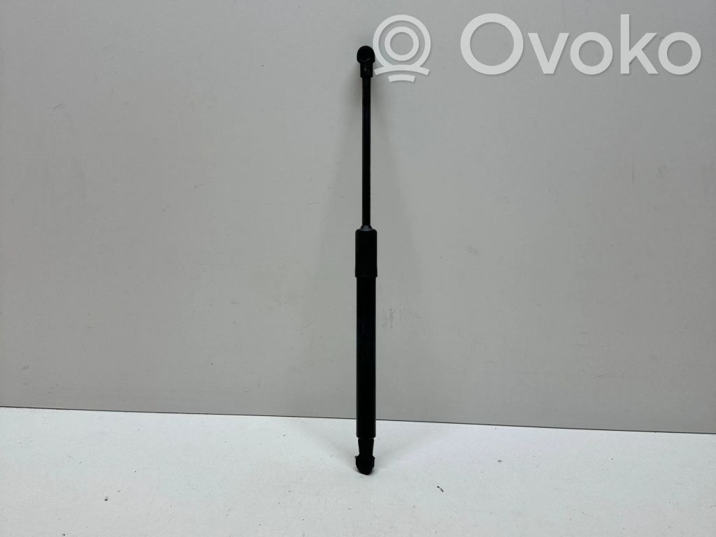 Audi A4 S4 B9 Siłownik maski przedniej 