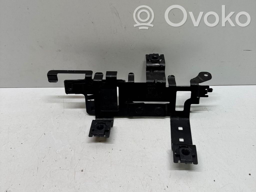Audi Q5 SQ5 FY Kita variklio skyriaus detalė 