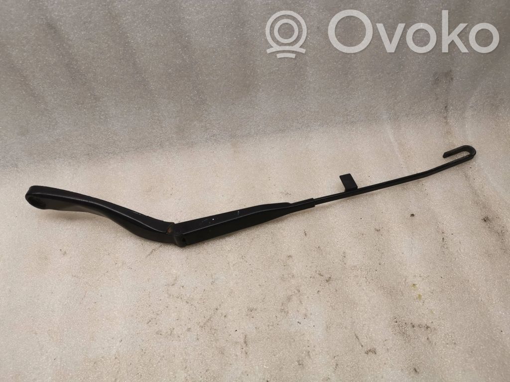 Audi A8 S8 D2 4D Front wiper blade arm 