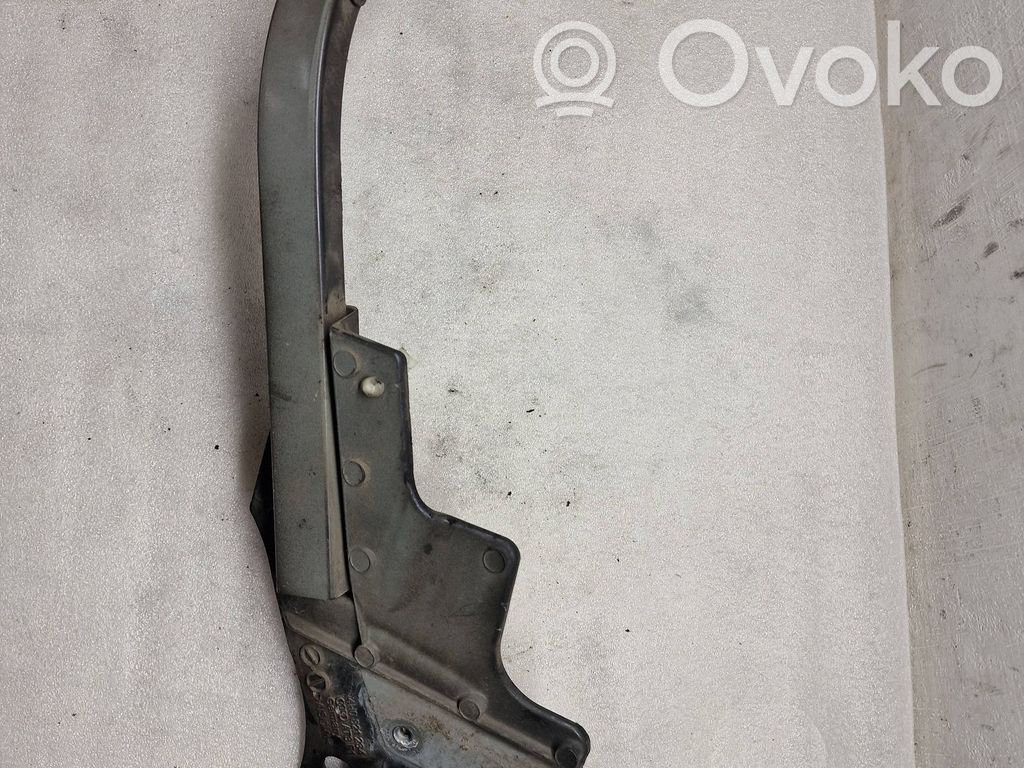 Audi A8 S8 D4 4H Fender mounting bracket 