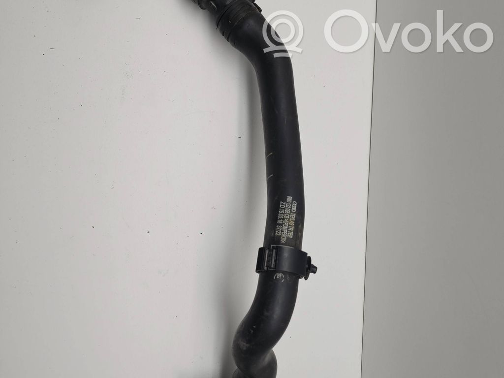 Audi A5 Engine coolant pipe/hose 