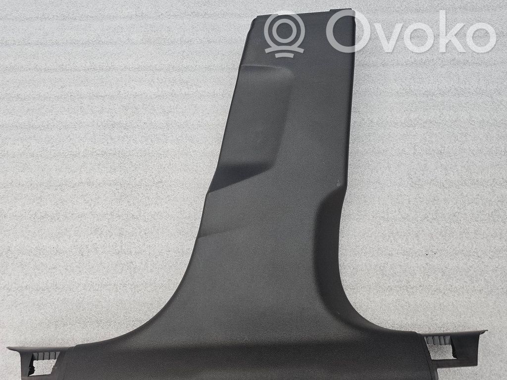 Audi A5 (B) Revêtement de pilier (bas) 