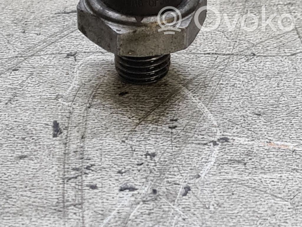 BMW 3 F30 F35 F31 Oil pressure sensor 