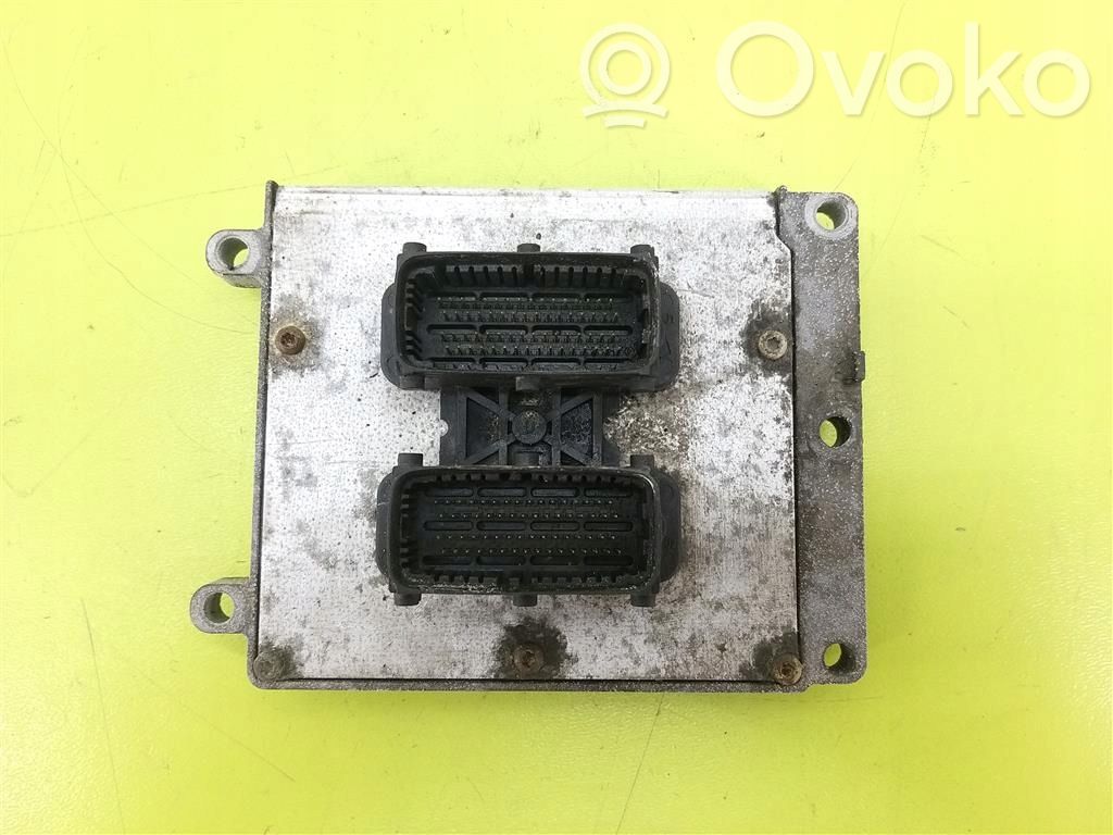 Opel Vectra C Engine control unit/module 
