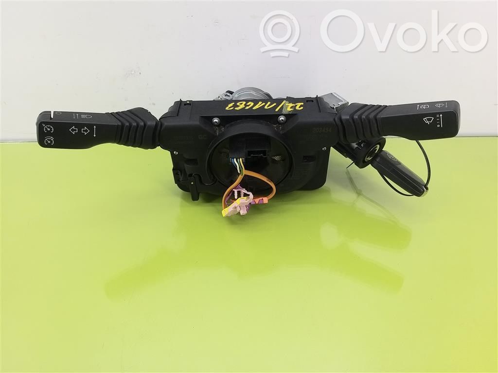 Opel Zafira B Manetă semnalizator 