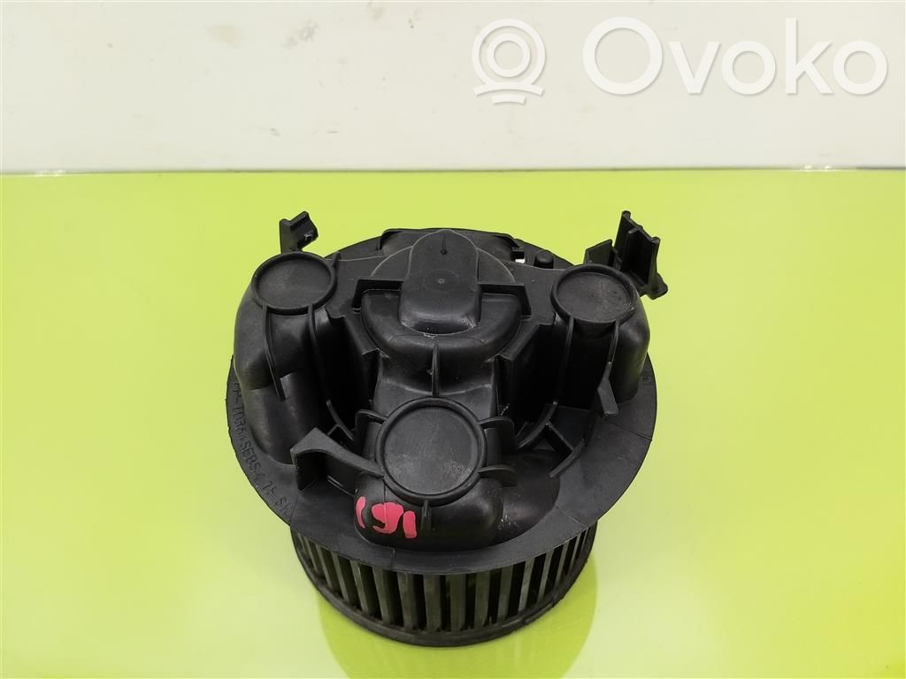 Renault Clio III Mazā radiatora ventilators 