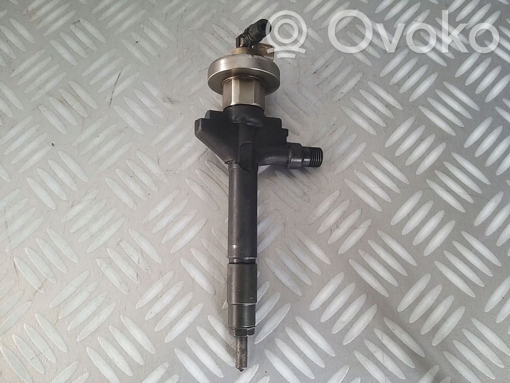 Mazda 616 - 618 Injector combustibil 