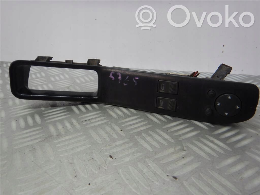 Audi 80 90 S2 B4 Quarter vent window switch 