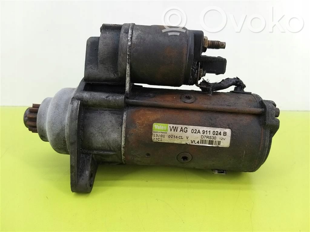 Volkswagen Golf IV Starter motor 