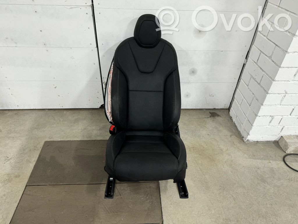 Scaun șofer   110400700D,157107900C,149519400D,149664100L