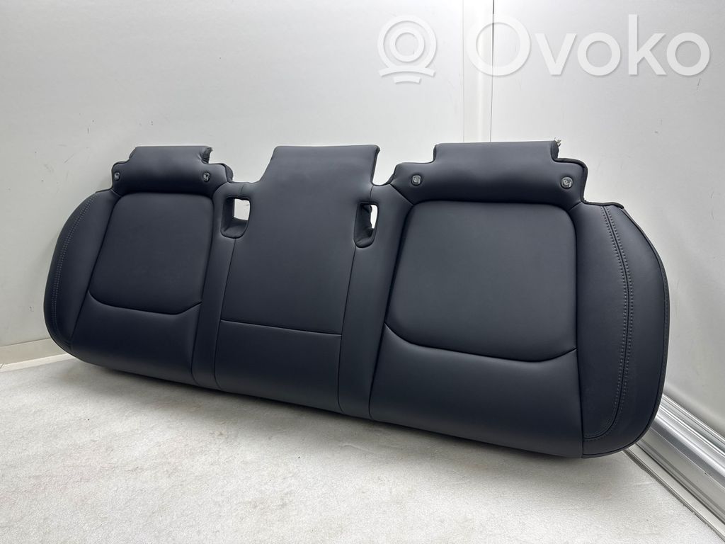Tesla Model Y Galinė sėdynė 