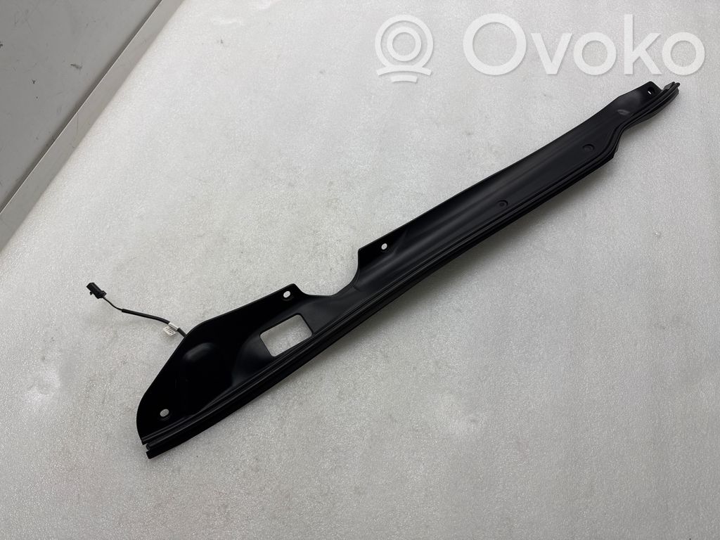 Tesla Model S Kita bagažinės apdailos detalė 