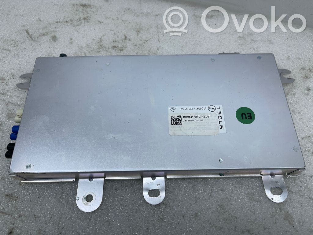 Tesla Model X Comfort/convenience module 