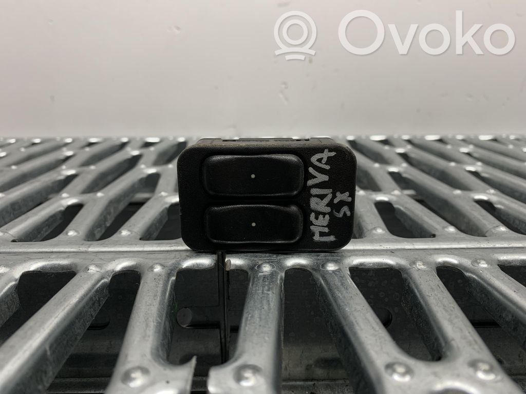 Opel Meriva A Electric window control switch 