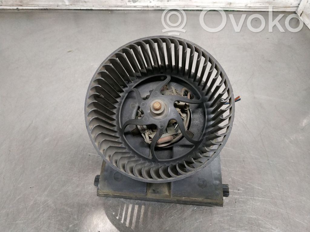 Audi A3 S3 8L Heizungslüfter 