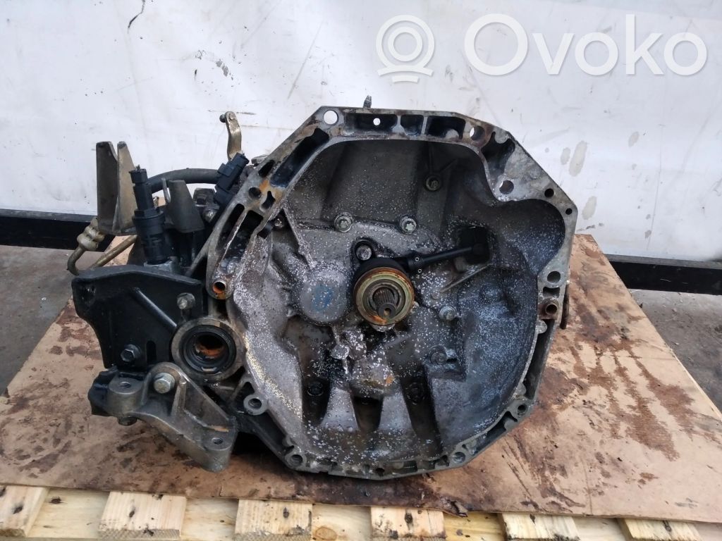 Renault Clio III Manualna 5-biegowa skrzynia biegów 