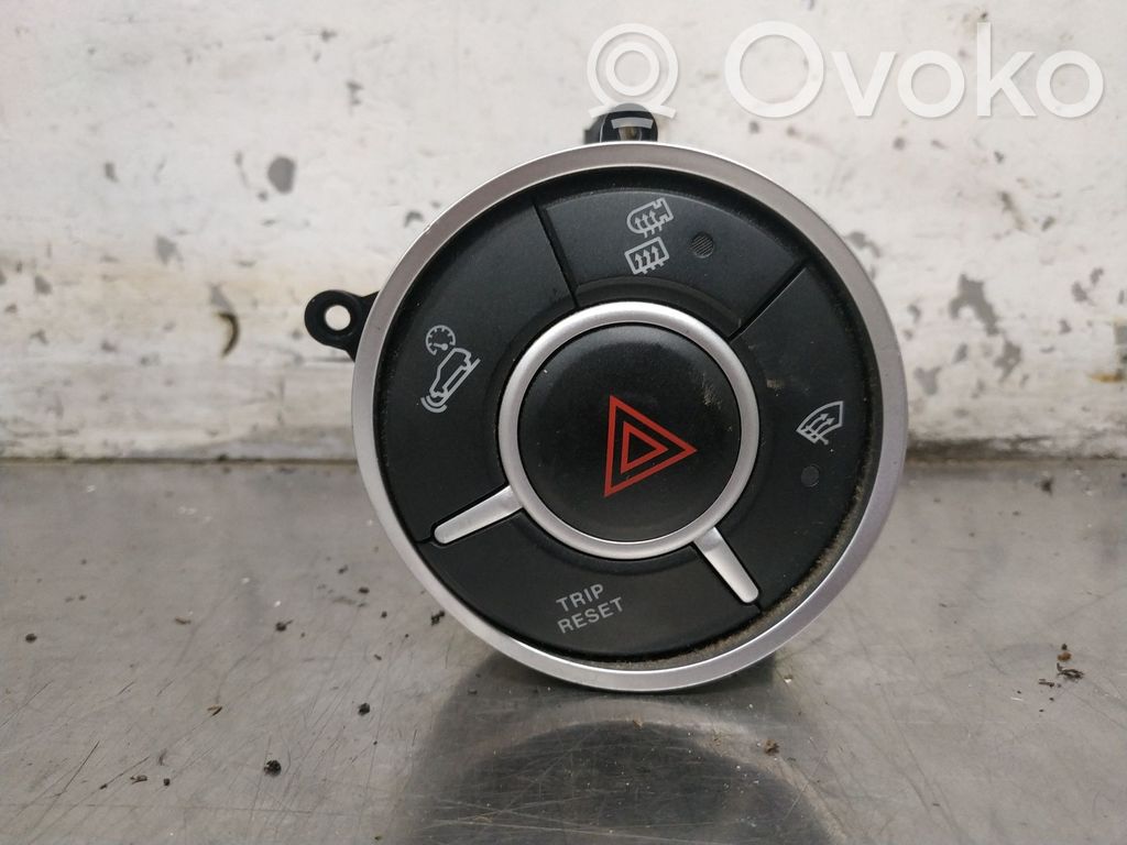SsangYong Kyron Botón interruptor de luz de peligro 
